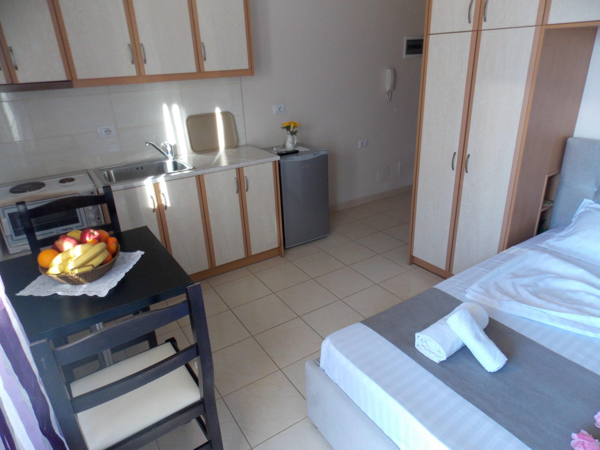 Afrimi Relax Apartments Саранда Екстер'єр фото