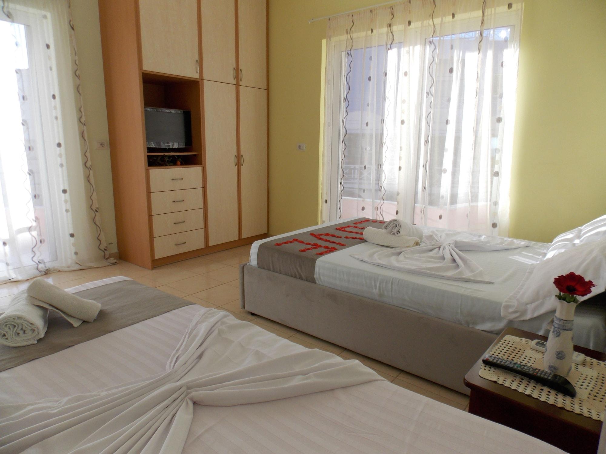 Afrimi Relax Apartments Саранда Екстер'єр фото
