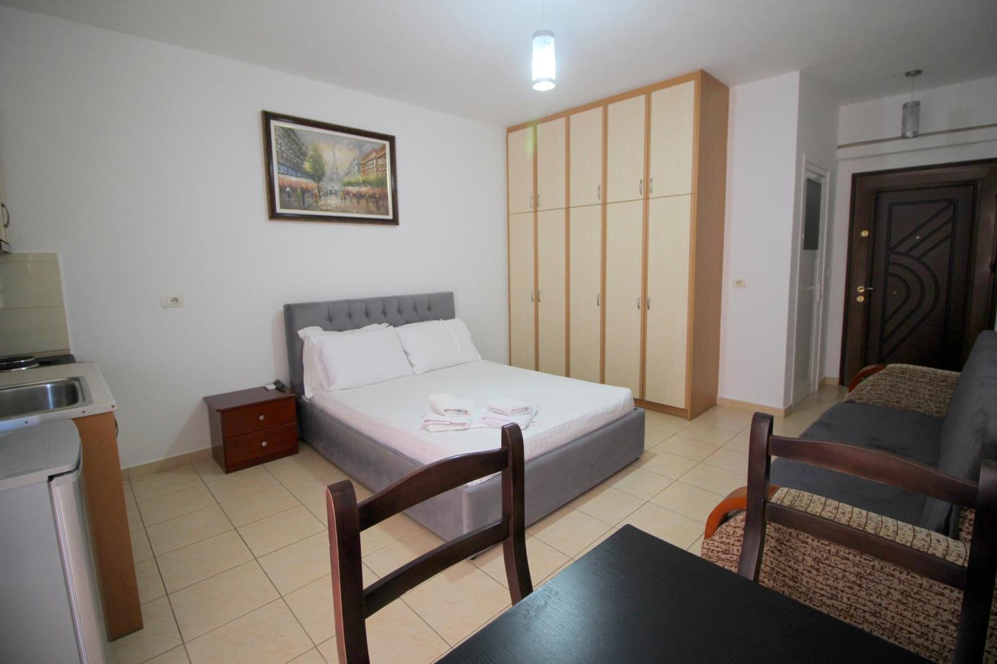 Afrimi Relax Apartments Саранда Екстер'єр фото