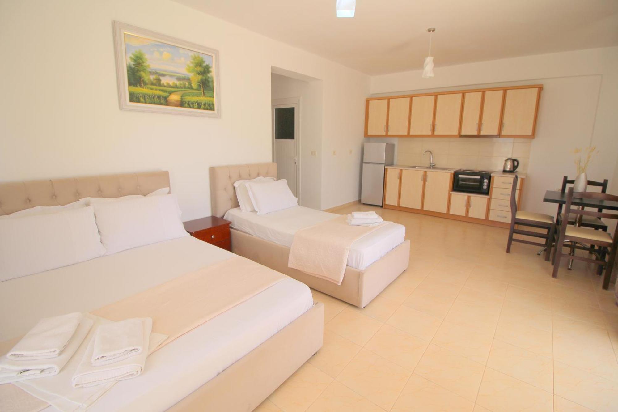 Afrimi Relax Apartments Саранда Екстер'єр фото