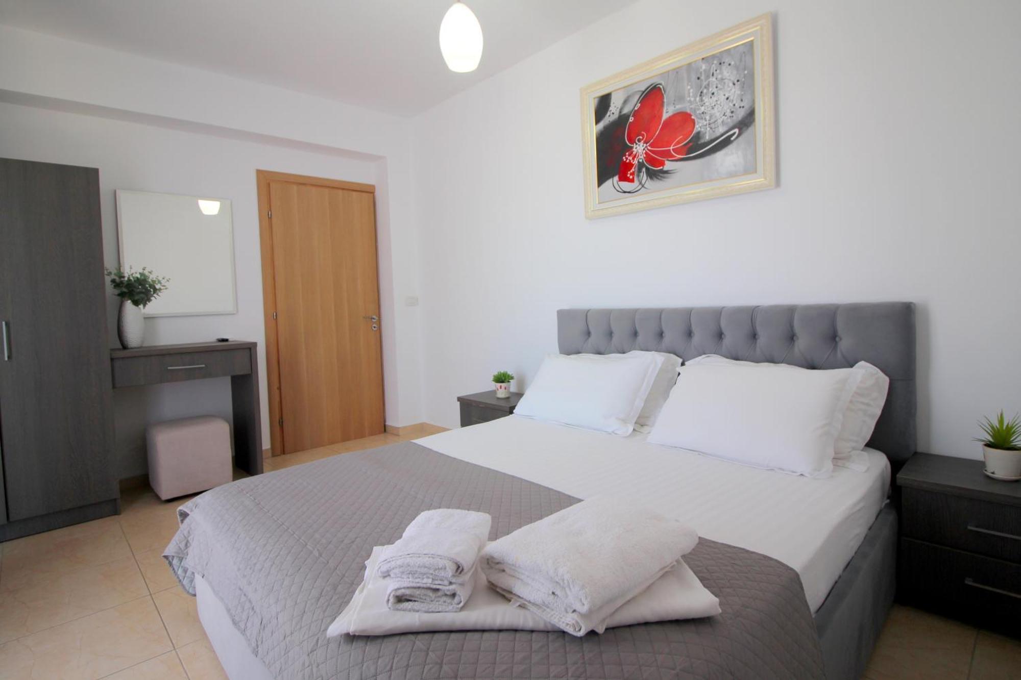 Afrimi Relax Apartments Саранда Екстер'єр фото