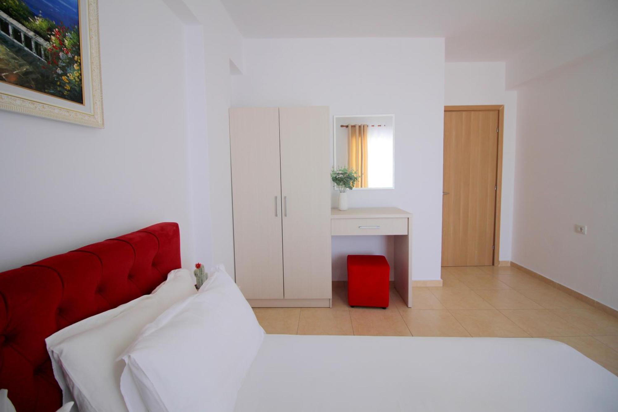 Afrimi Relax Apartments Саранда Екстер'єр фото