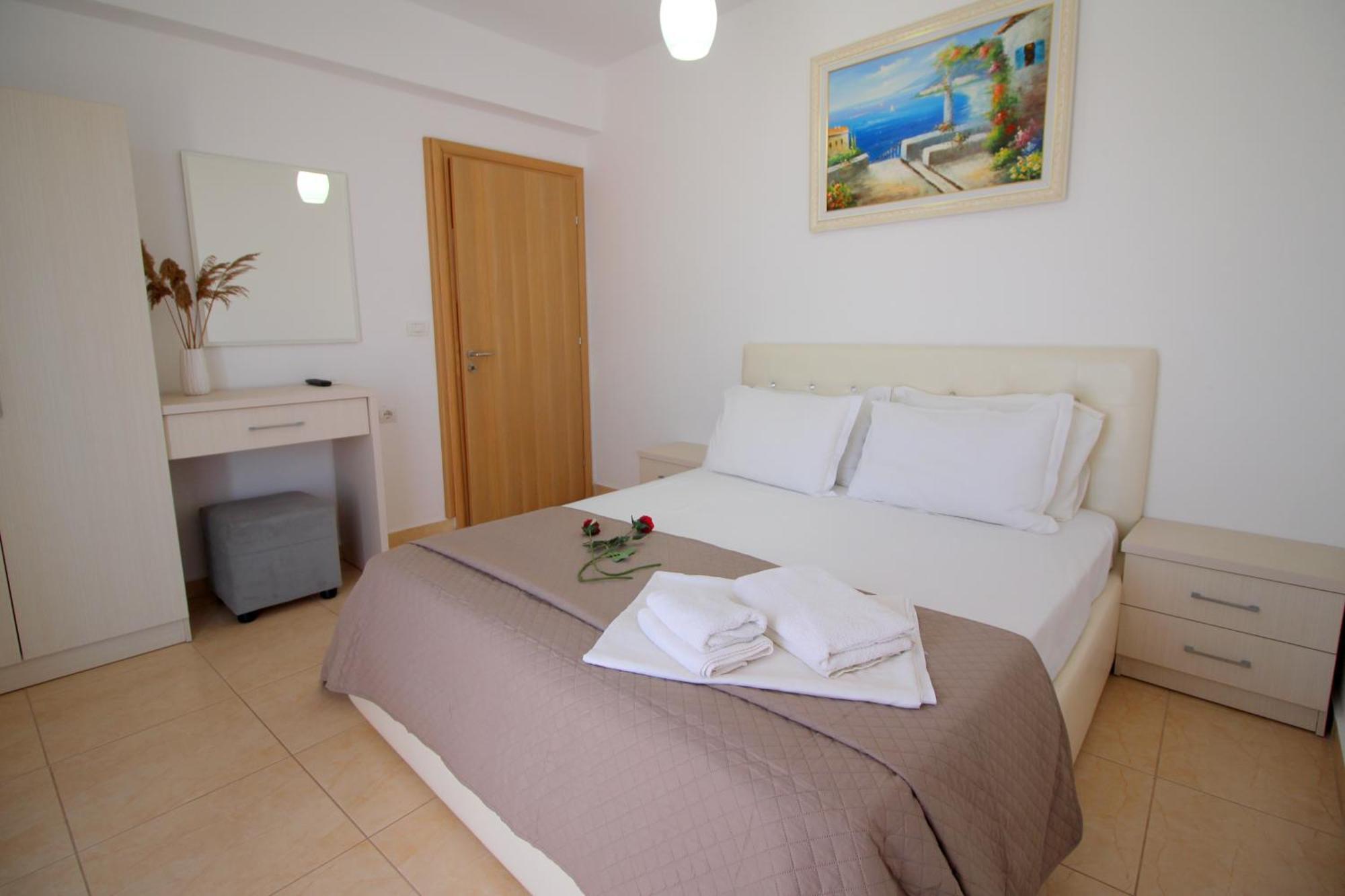 Afrimi Relax Apartments Саранда Екстер'єр фото