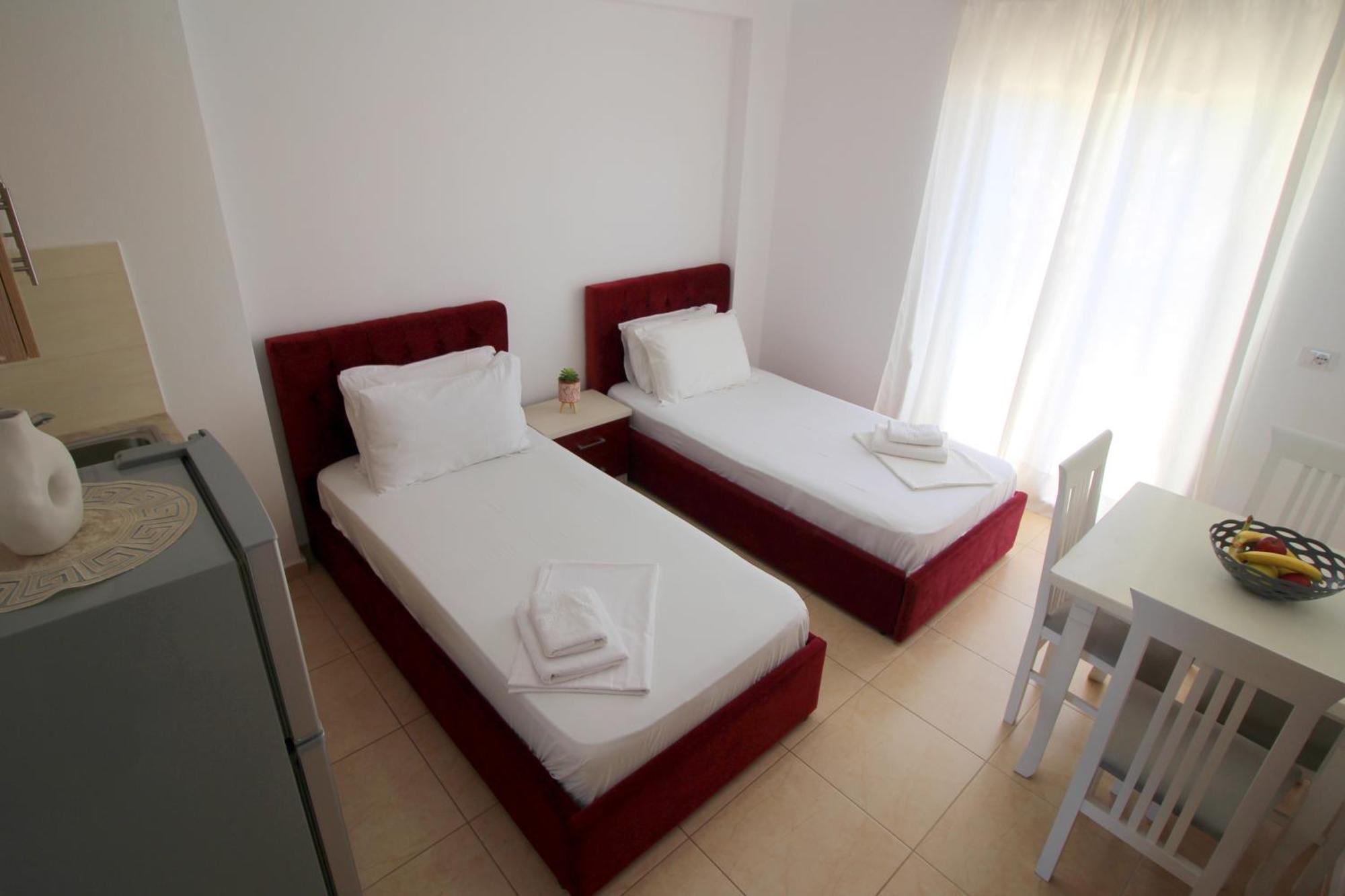 Afrimi Relax Apartments Саранда Екстер'єр фото